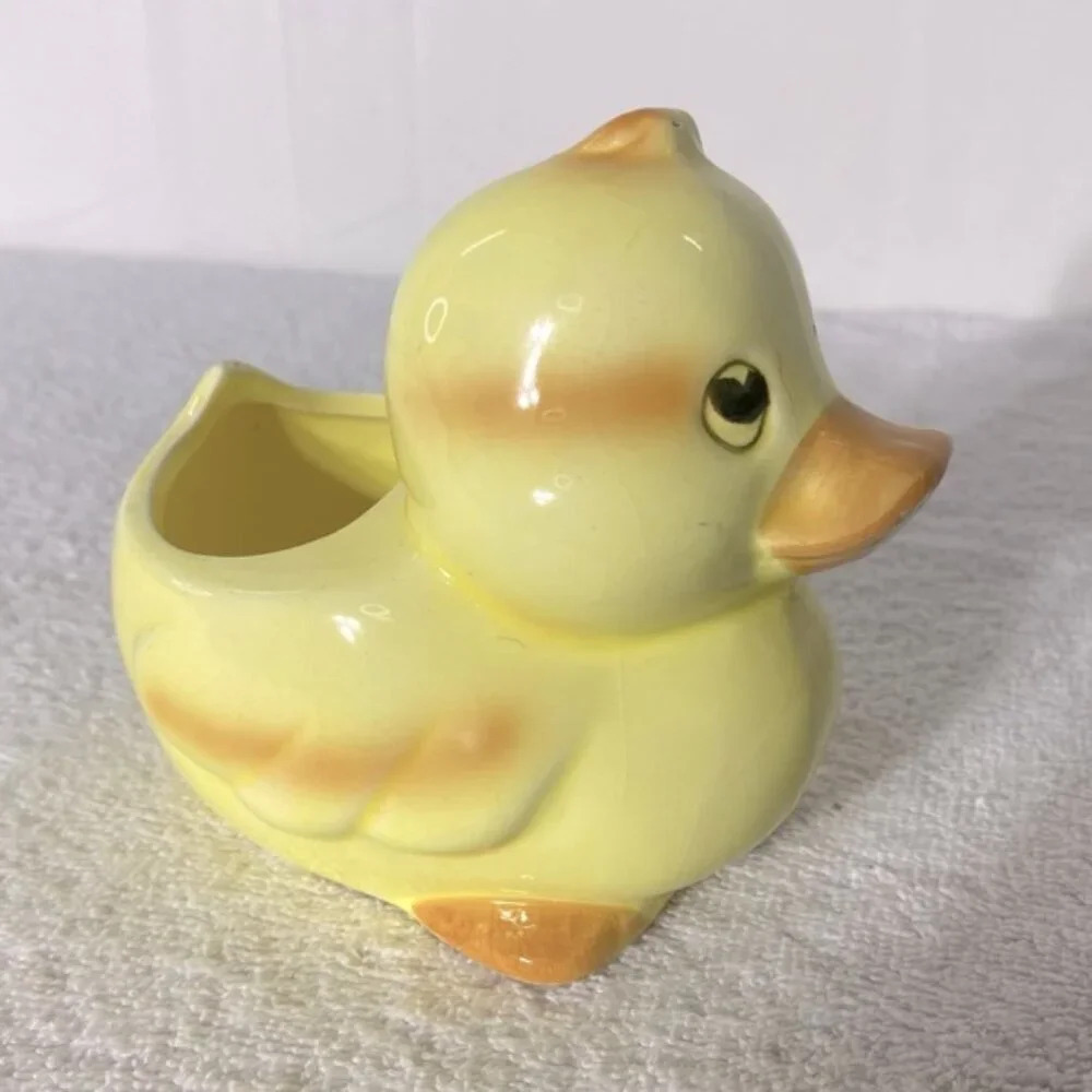Vintage Yellow Ceramic Baby Chick Sponge Soap Holder Planter